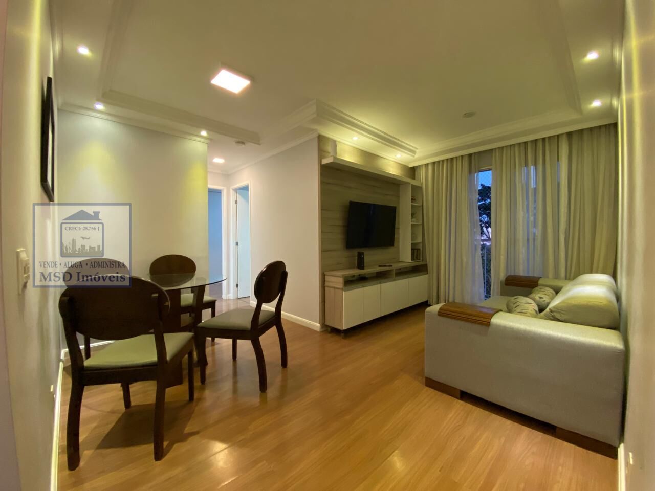 Apartamento para alugar com 2 quartos, 64m² - Foto 1