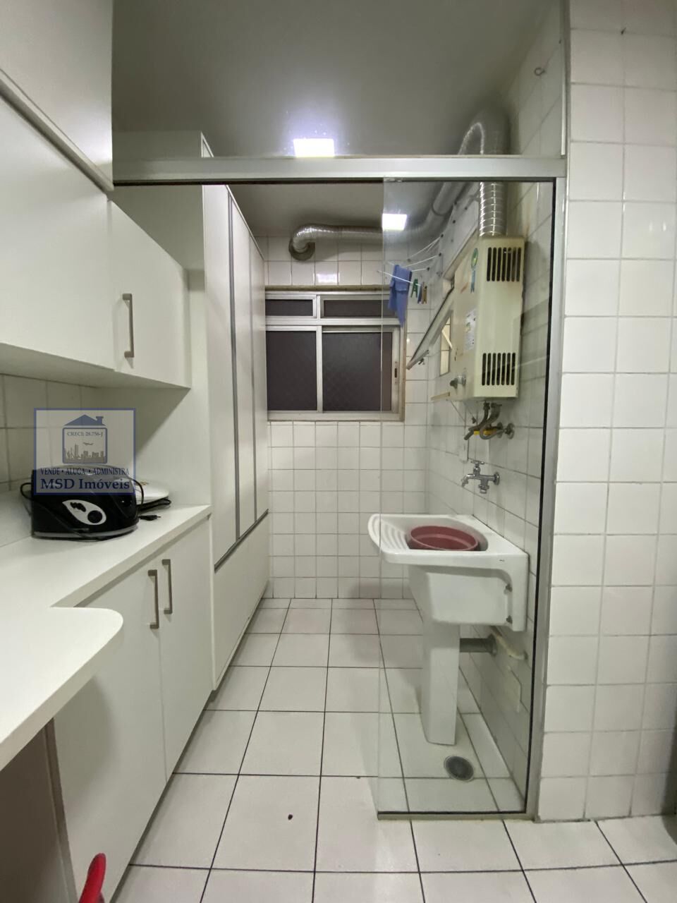 Apartamento para alugar com 2 quartos, 64m² - Foto 9