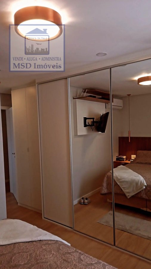 Apartamento à venda com 4 quartos, 115m² - Foto 17