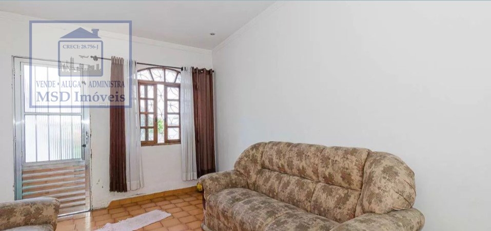 Casa à venda com 5 quartos, 198m² - Foto 4