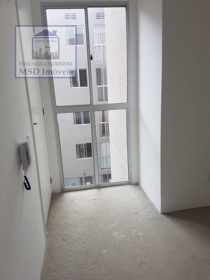 Apartamento à venda com 2 quartos, 42m² - Foto 2