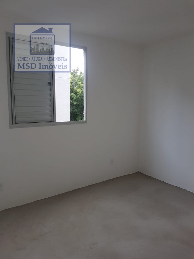 Apartamento à venda com 2 quartos, 42m² - Foto 4