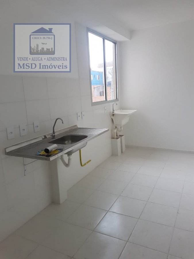 Apartamento à venda com 2 quartos, 42m² - Foto 3