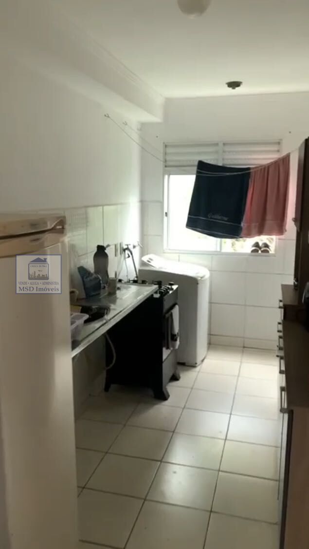 Apartamento à venda com 2 quartos, 45m² - Foto 4