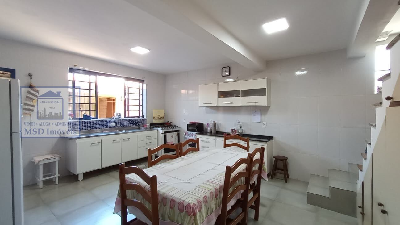 Casa à venda com 3 quartos, 163m² - Foto 5