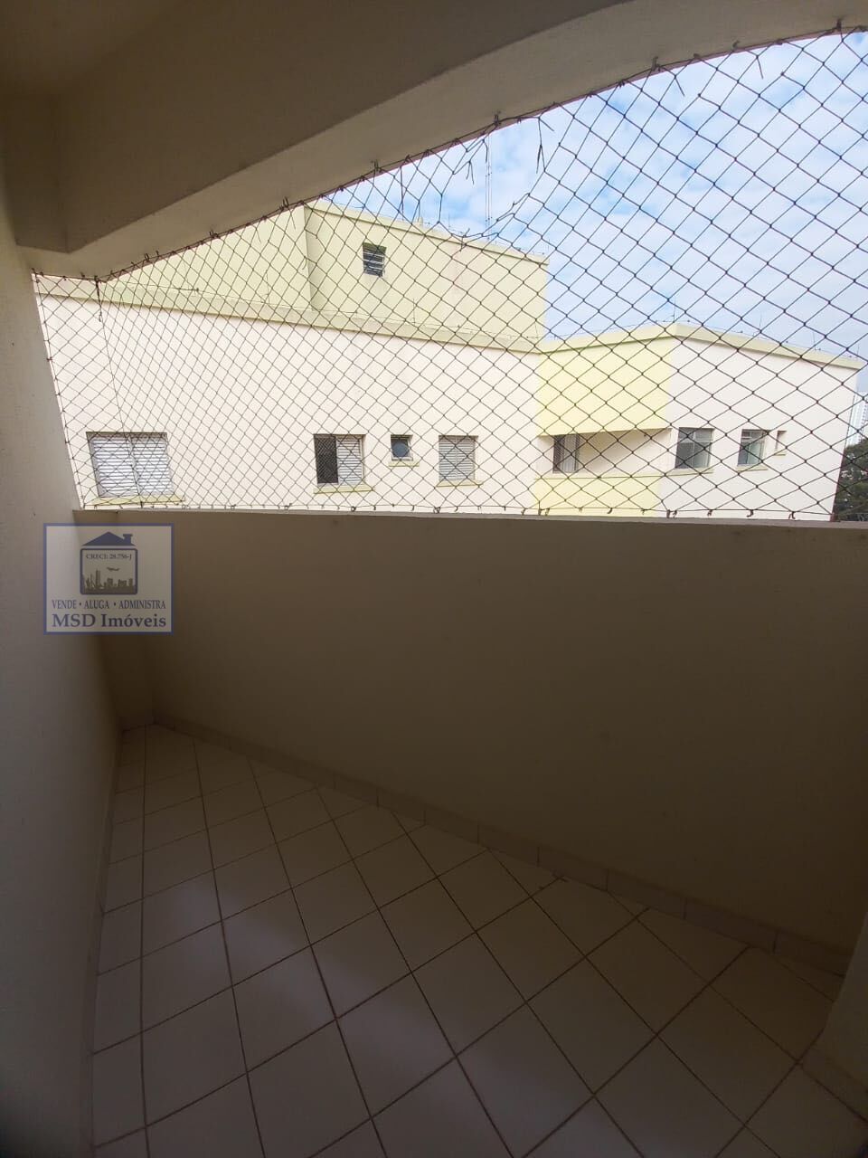 Apartamento à venda com 2 quartos, 68m² - Foto 5