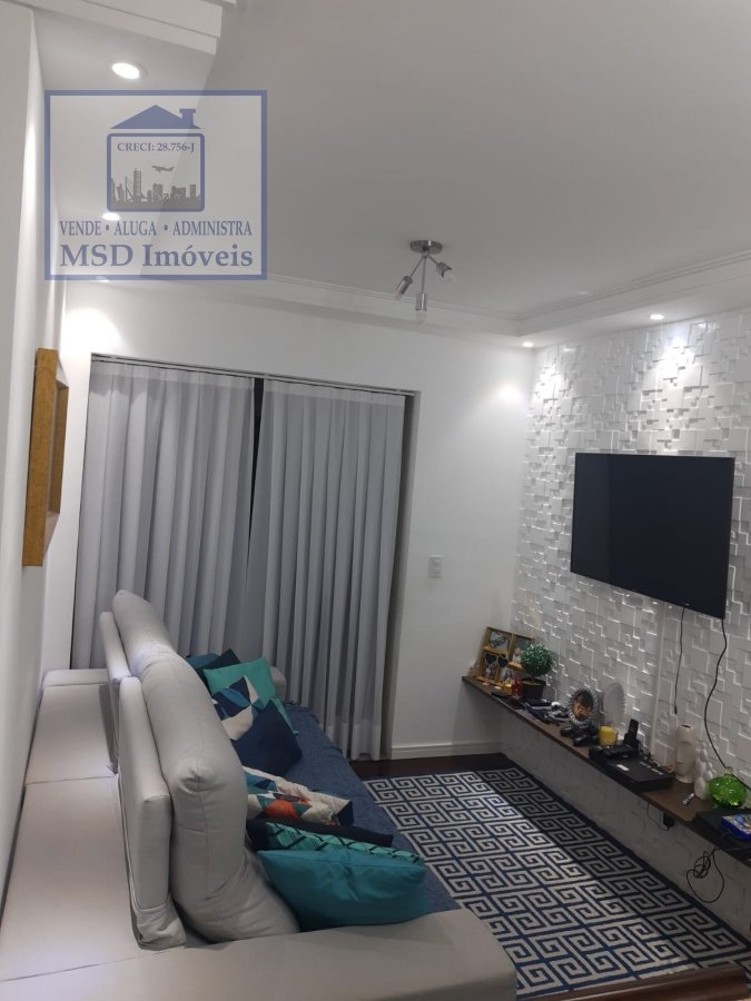 Apartamento à venda com 2 quartos, 68m² - Foto 2