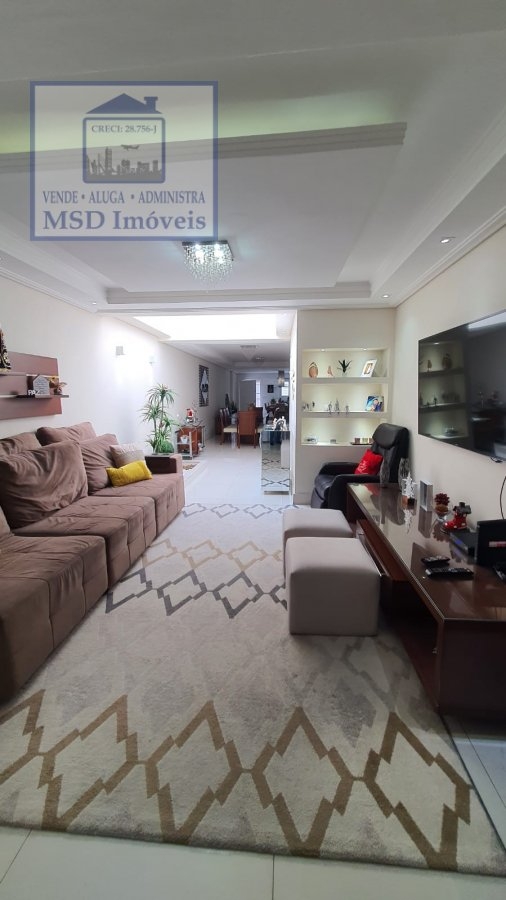 Casa à venda com 3 quartos, 150m² - Foto 3