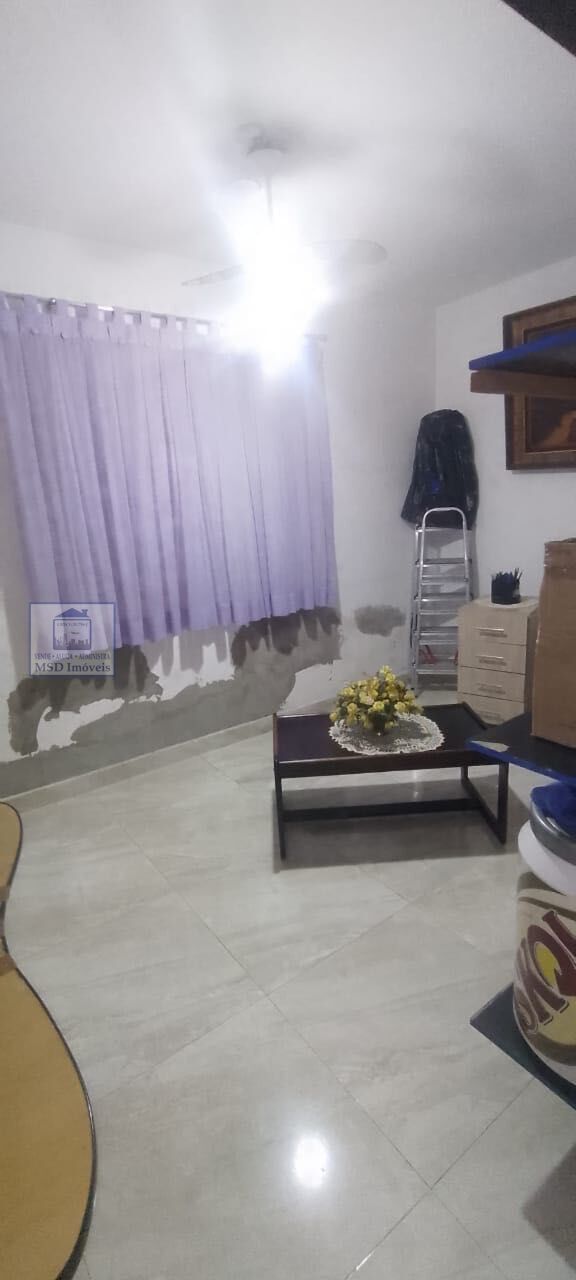 Casa à venda com 2 quartos, 80m² - Foto 10