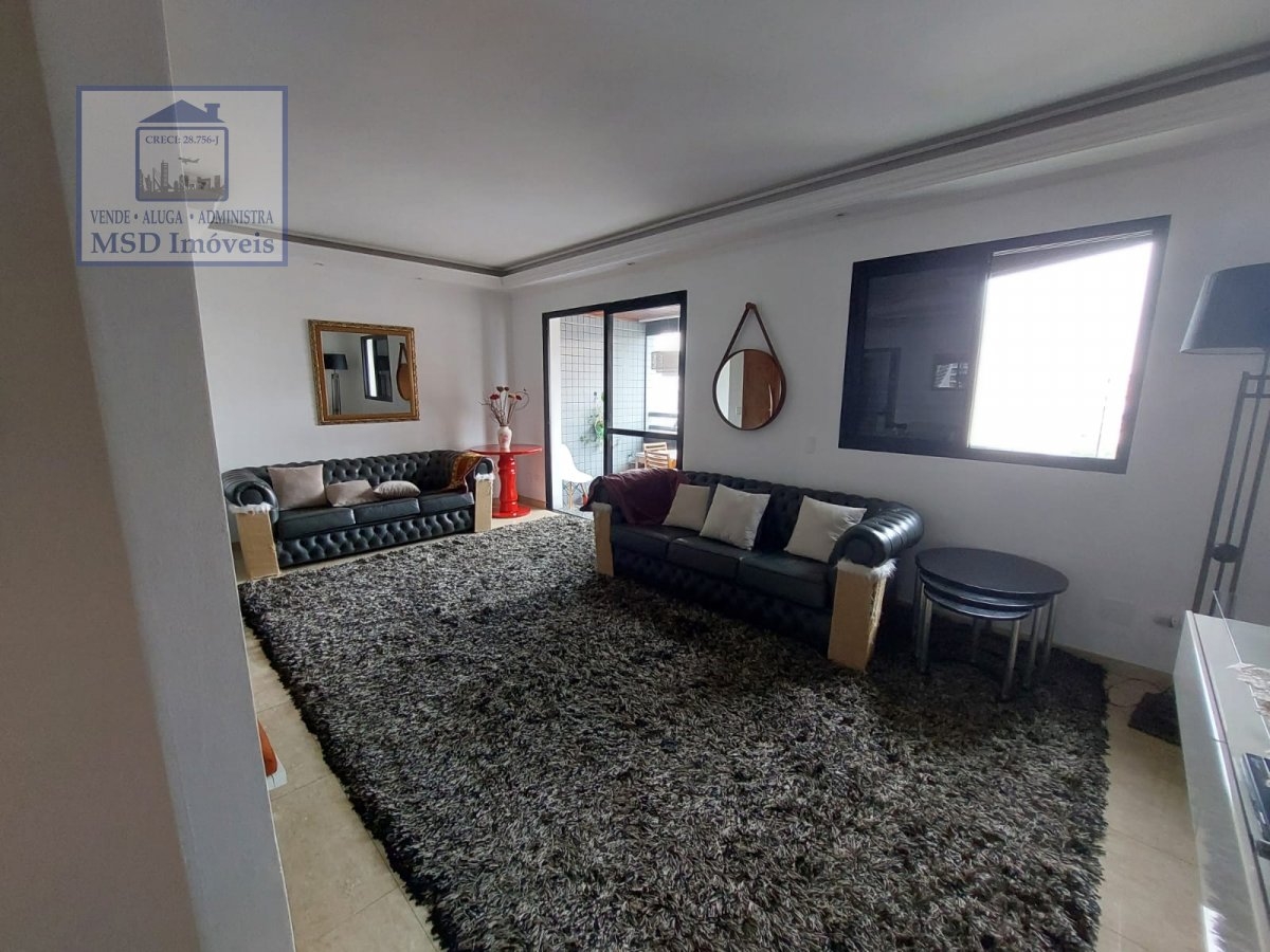 Apartamento à venda com 3 quartos, 141m² - Foto 2