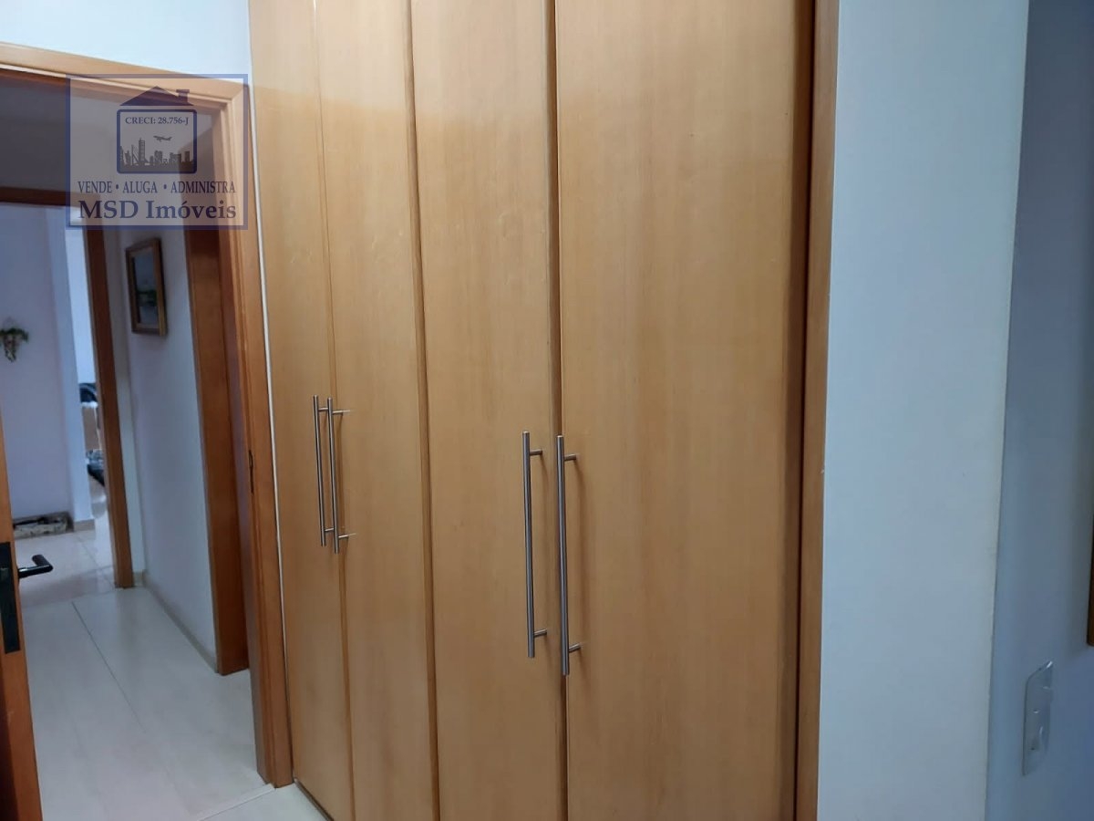 Apartamento à venda com 3 quartos, 141m² - Foto 20