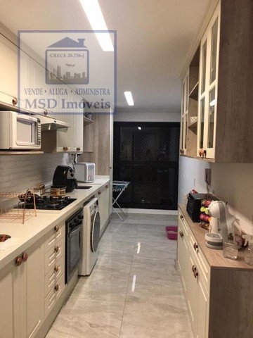 Apartamento à venda com 2 quartos, 70m² - Foto 2