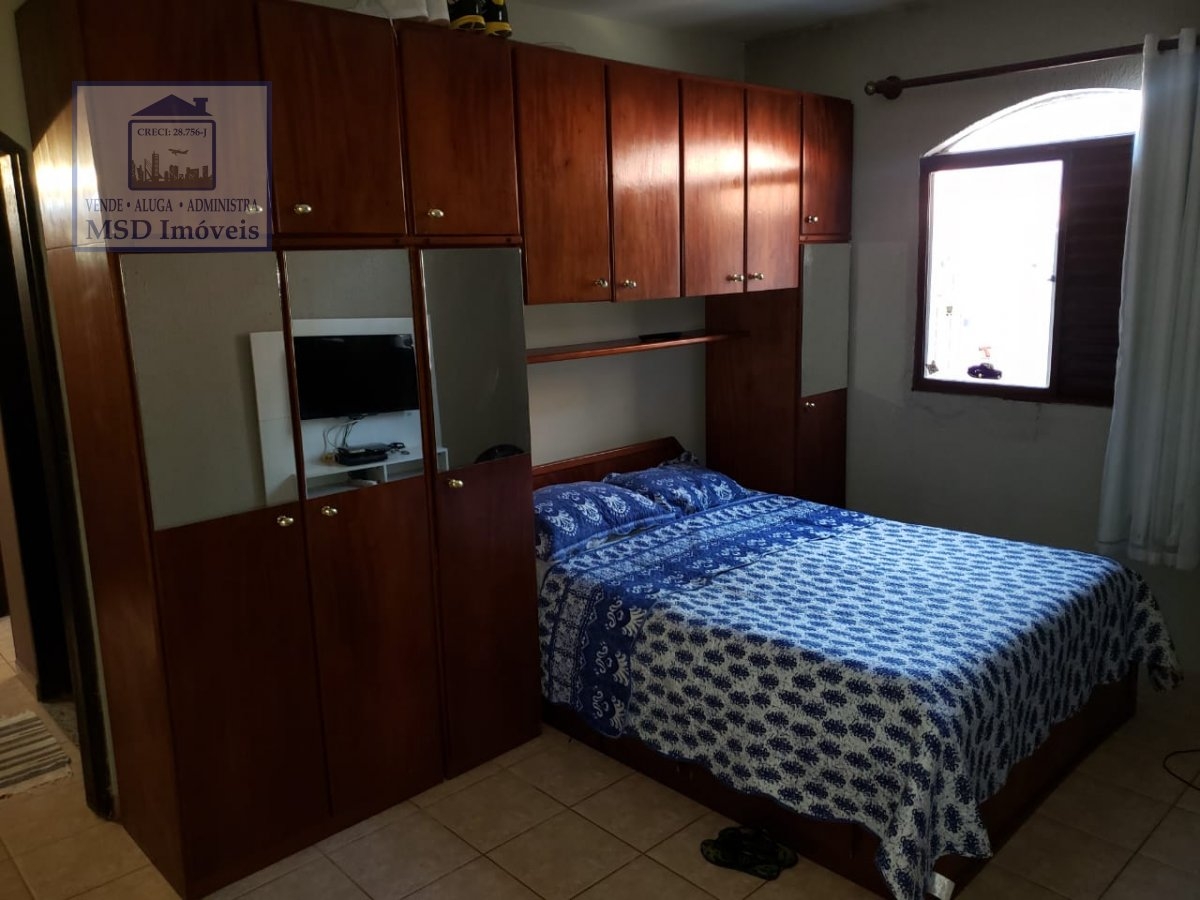 Casa à venda com 4 quartos, 240m² - Foto 6