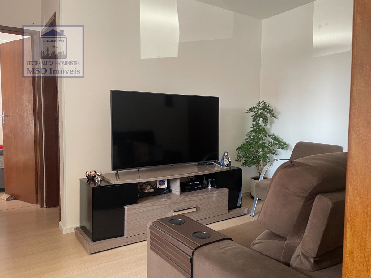 Apartamento à venda com 2 quartos, 63m² - Foto 2