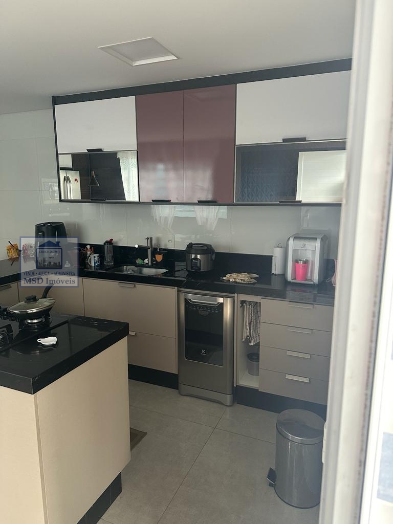 Sobrado à venda com 3 quartos, 230m² - Foto 7