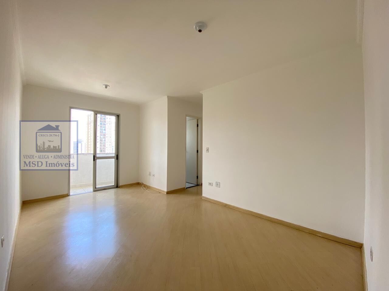 Apartamento à venda com 2 quartos, 56m² - Foto 1