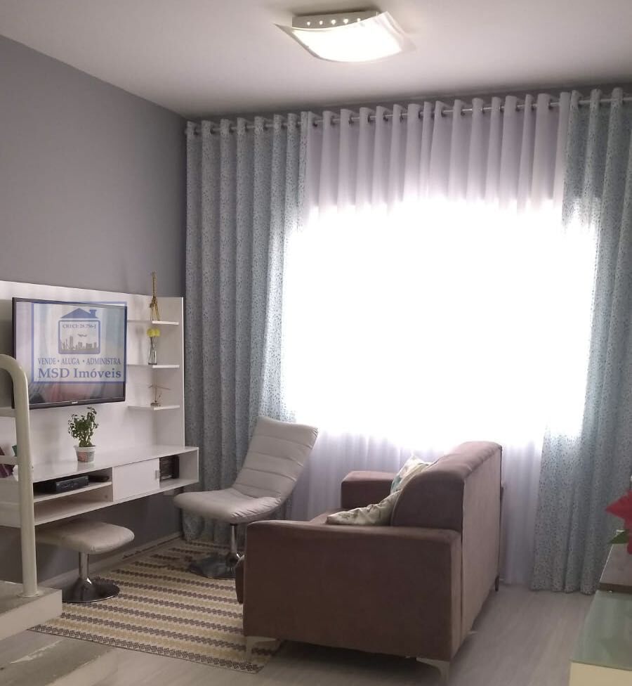 Sobrado à venda com 3 quartos, 121m² - Foto 1