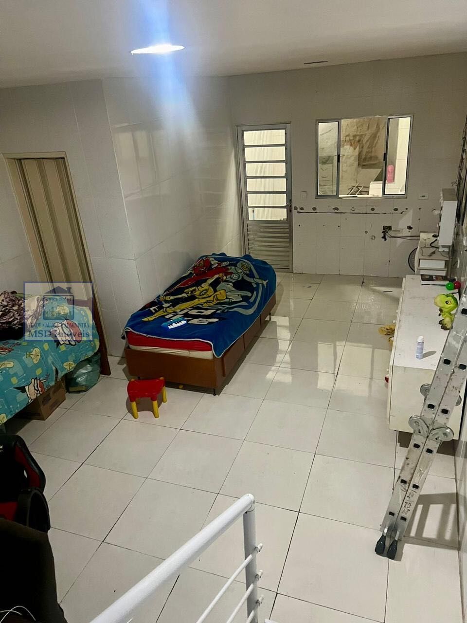 Casa à venda com 3 quartos, 80m² - Foto 14