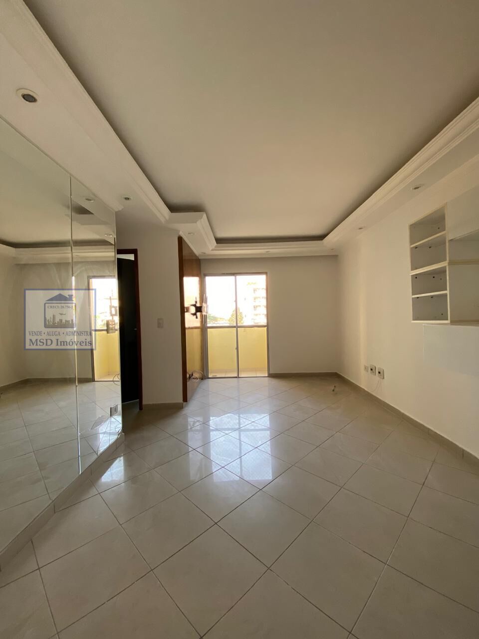 Apartamento à venda com 2 quartos, 56m² - Foto 2