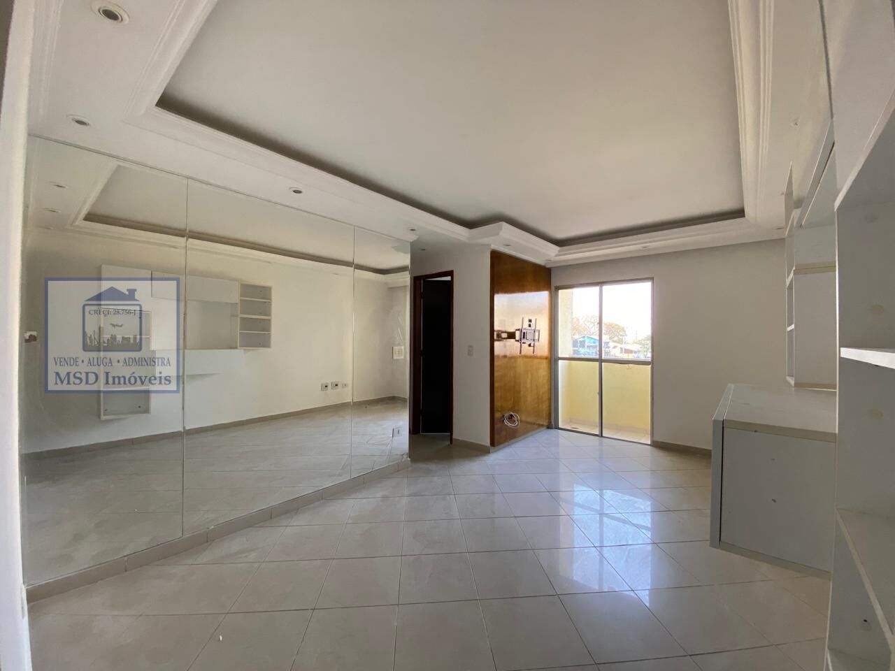 Apartamento à venda com 2 quartos, 56m² - Foto 1