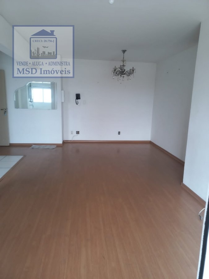 Apartamento à venda com 2 quartos, 76m² - Foto 12