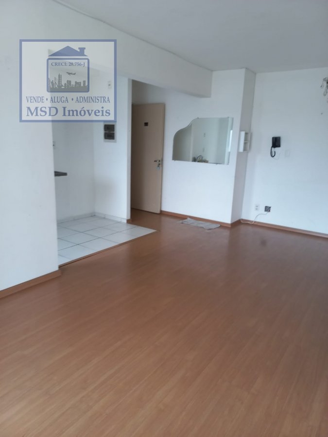 Apartamento à venda com 2 quartos, 76m² - Foto 11