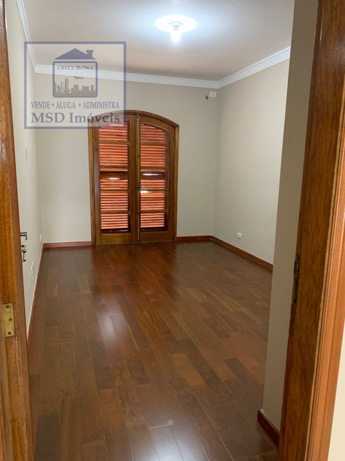 Casa à venda com 3 quartos, 850m² - Foto 9