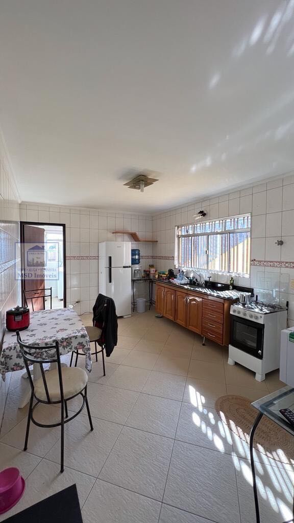 Sobrado à venda com 3 quartos, 150m² - Foto 3