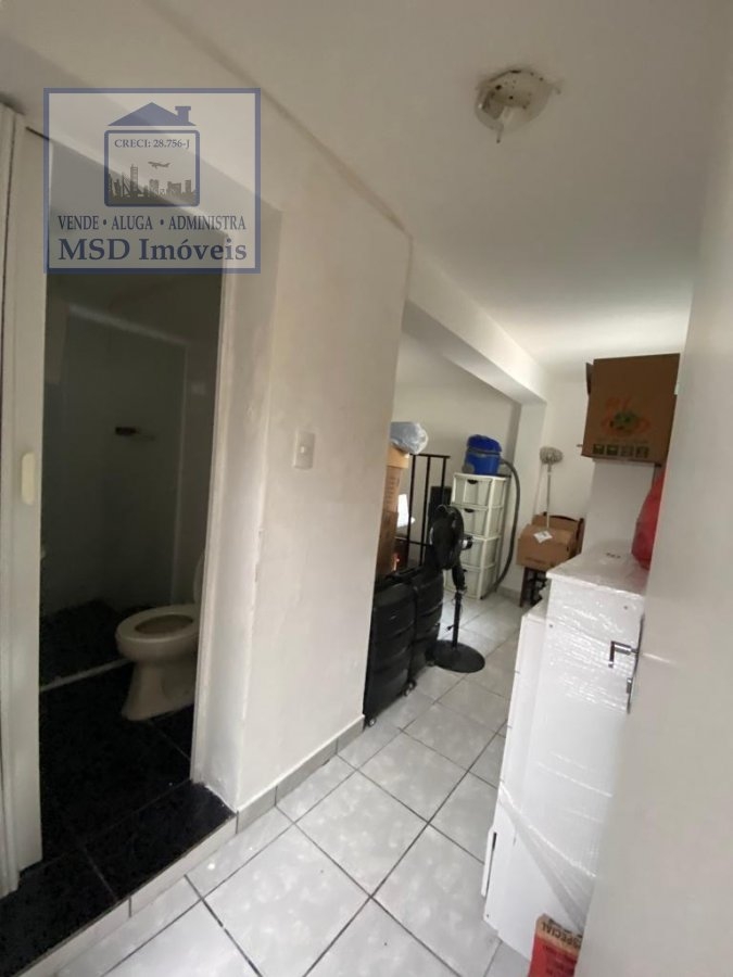 Casa à venda com 4 quartos, 200m² - Foto 18