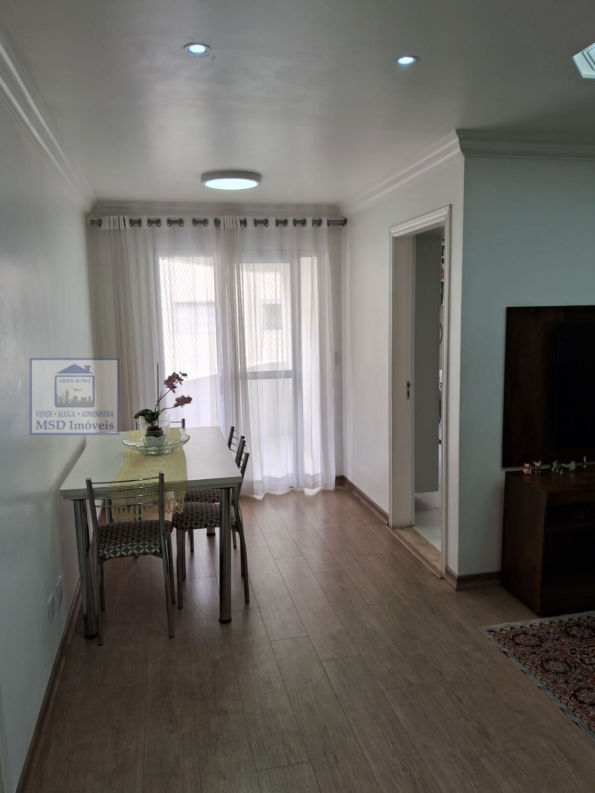 Apartamento à venda com 2 quartos, 66m² - Foto 2