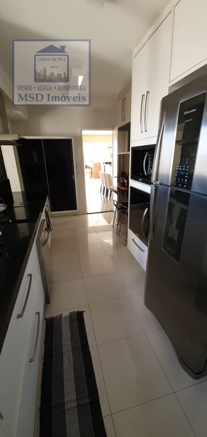 Apartamento à venda com 4 quartos, 182m² - Foto 6