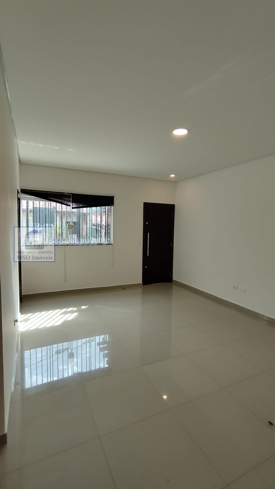 Casa à venda com 3 quartos, 125m² - Foto 2