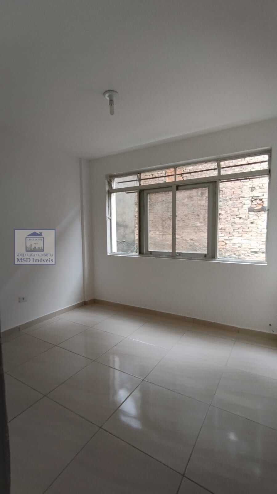 Apartamento à venda com 1 quarto, 30m² - Foto 2