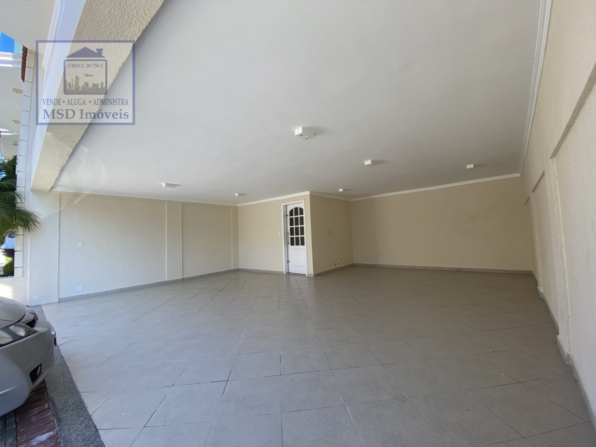 Sobrado à venda com 4 quartos, 227m² - Foto 2