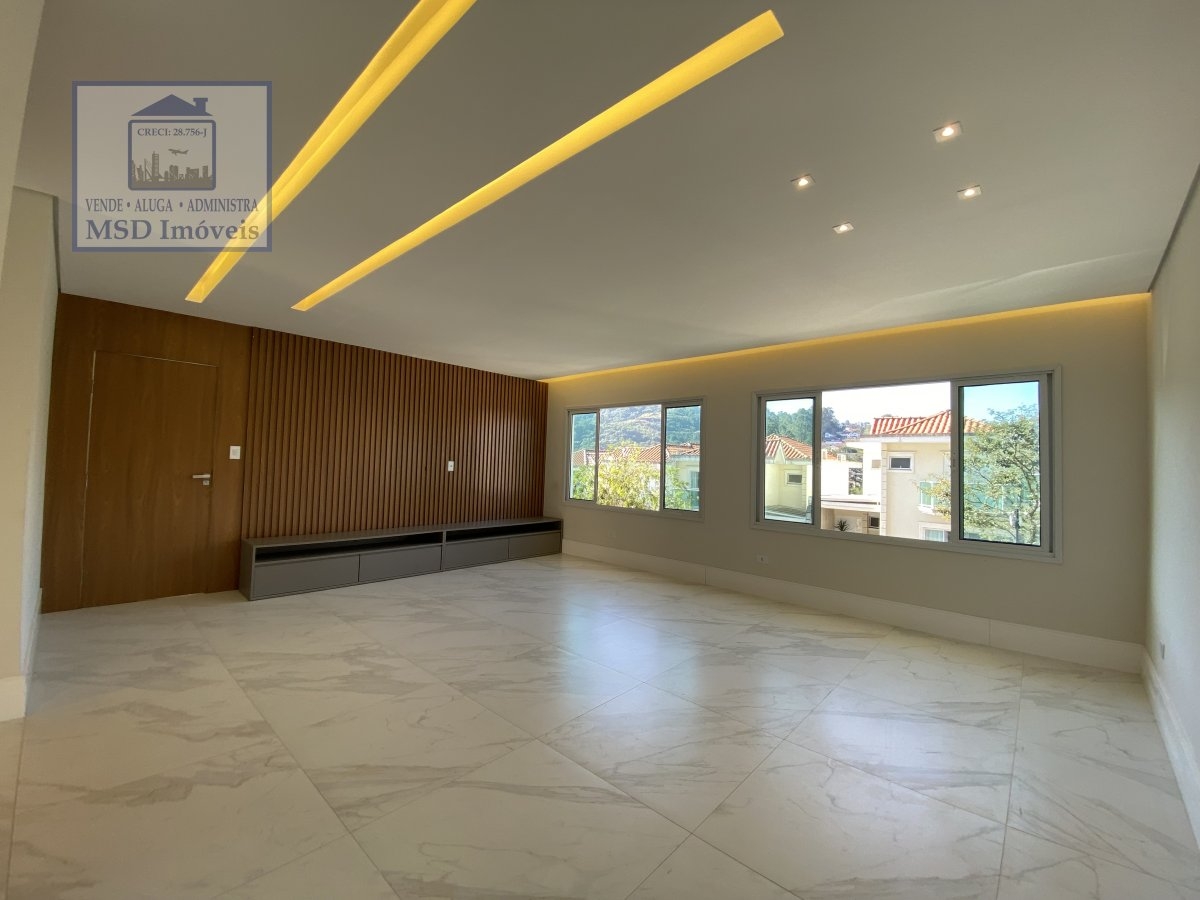 Sobrado à venda com 4 quartos, 227m² - Foto 4