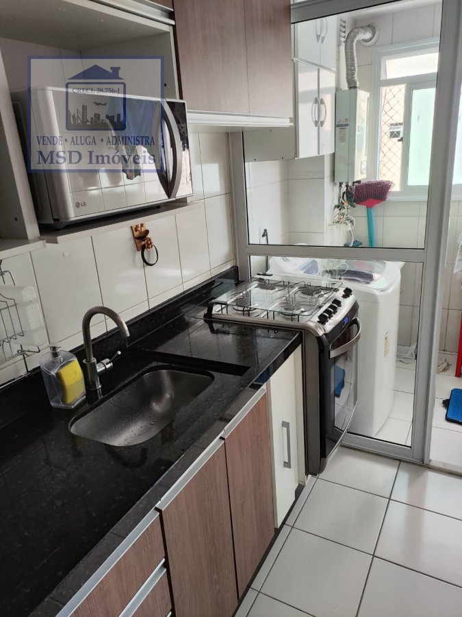 Apartamento à venda com 2 quartos, 61m² - Foto 4