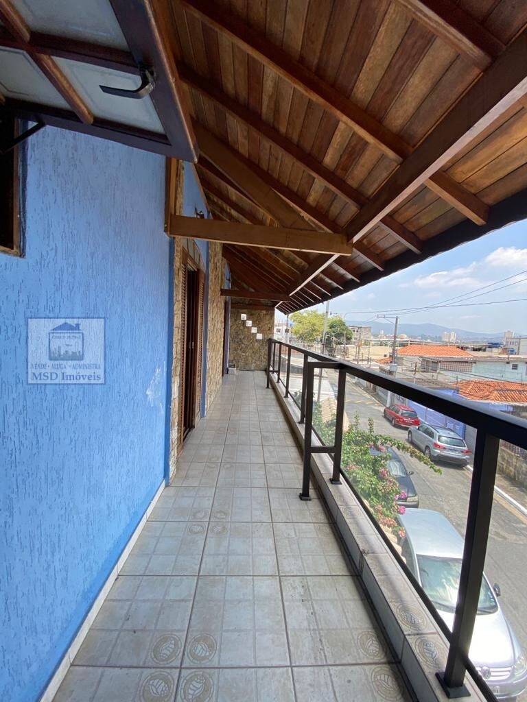 Sobrado para alugar com 5 quartos, 240m² - Foto 32