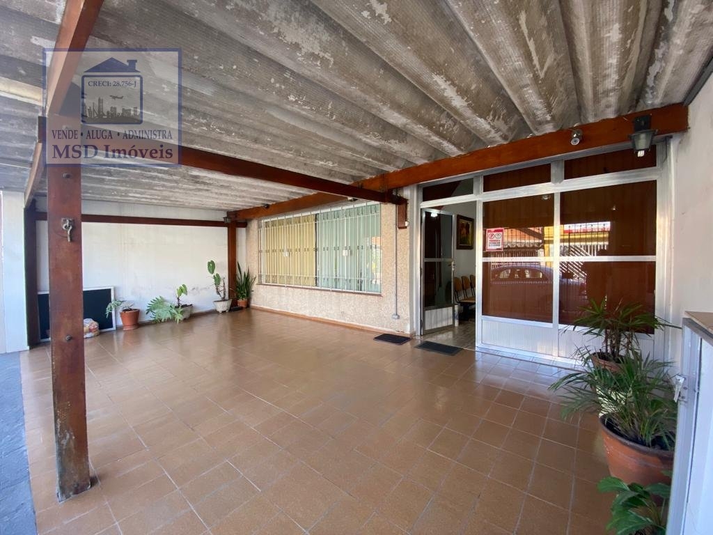 Sobrado à venda com 3 quartos, 120m² - Foto 1