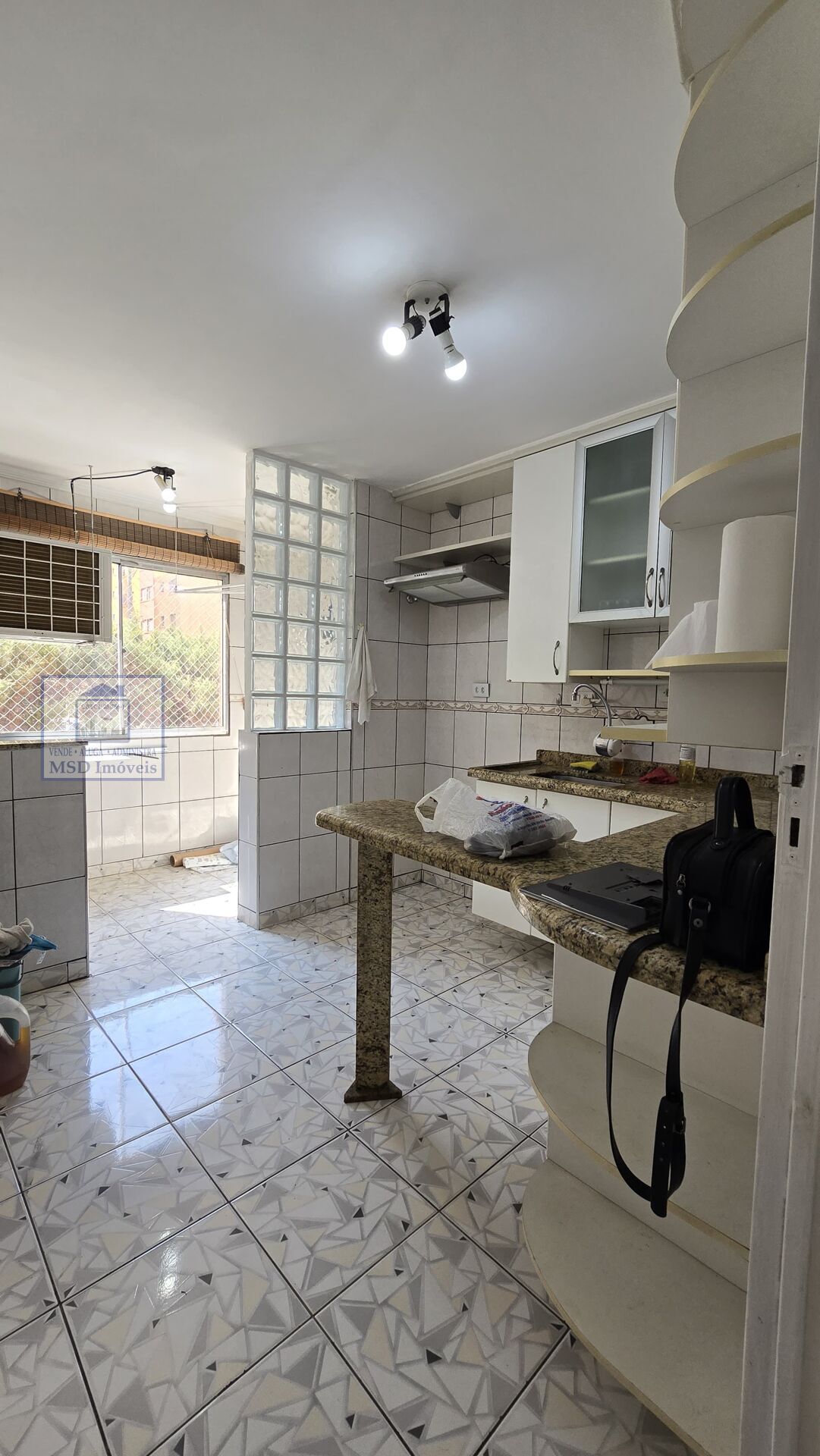 Apartamento à venda com 2 quartos, 60m² - Foto 9