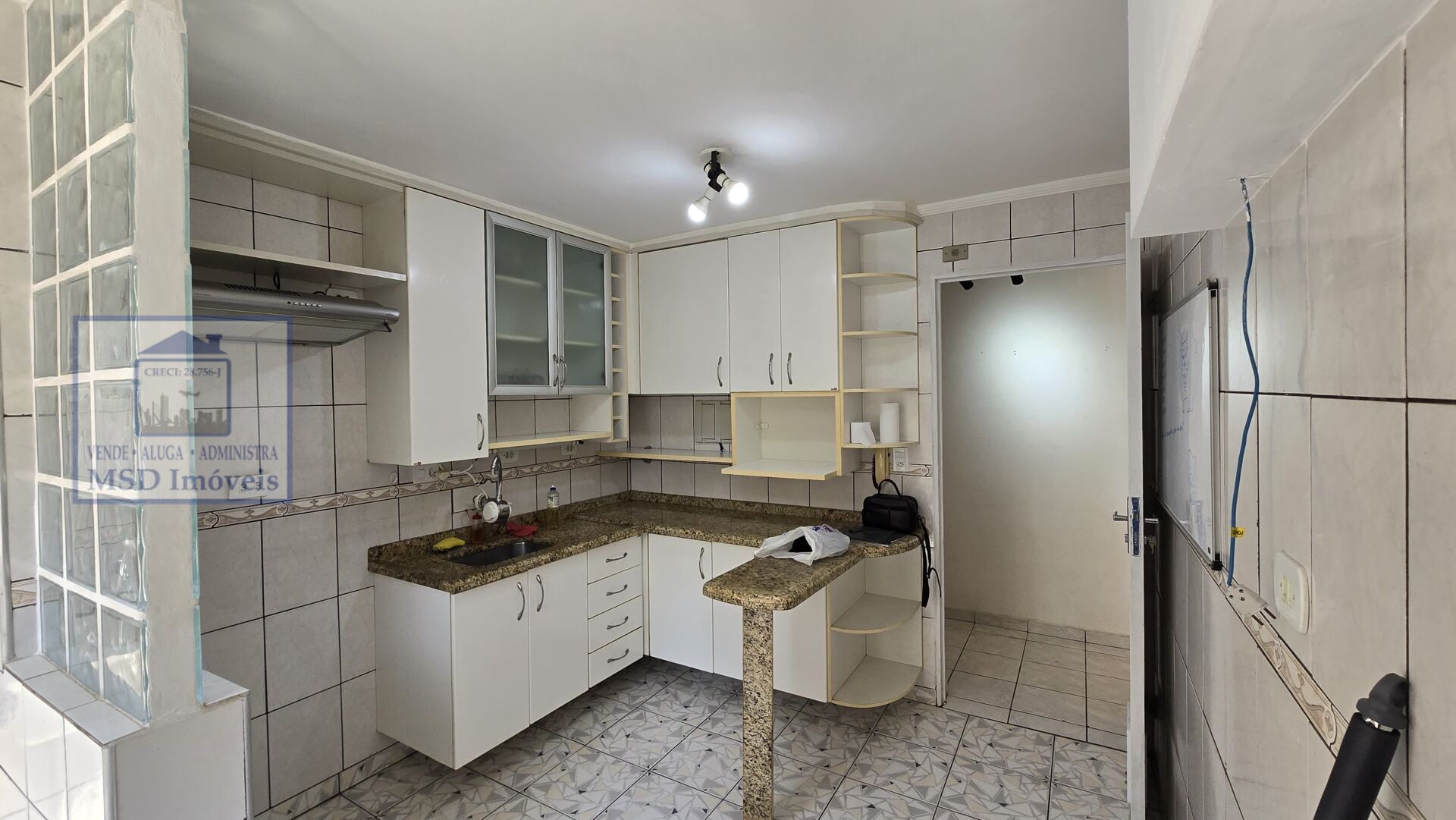 Apartamento à venda com 2 quartos, 60m² - Foto 10