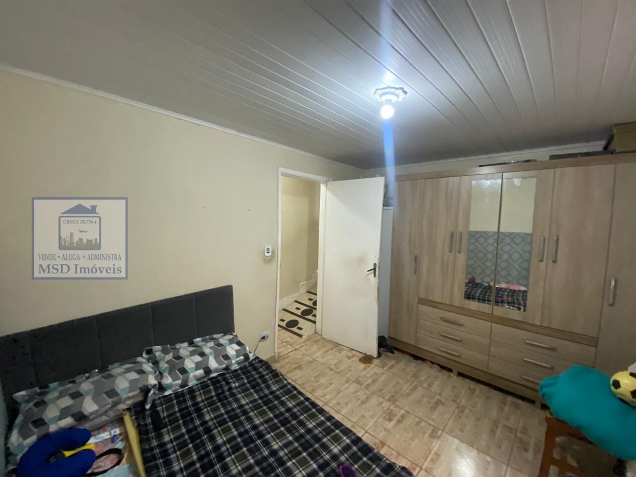 Casa à venda com 5 quartos, 140m² - Foto 14