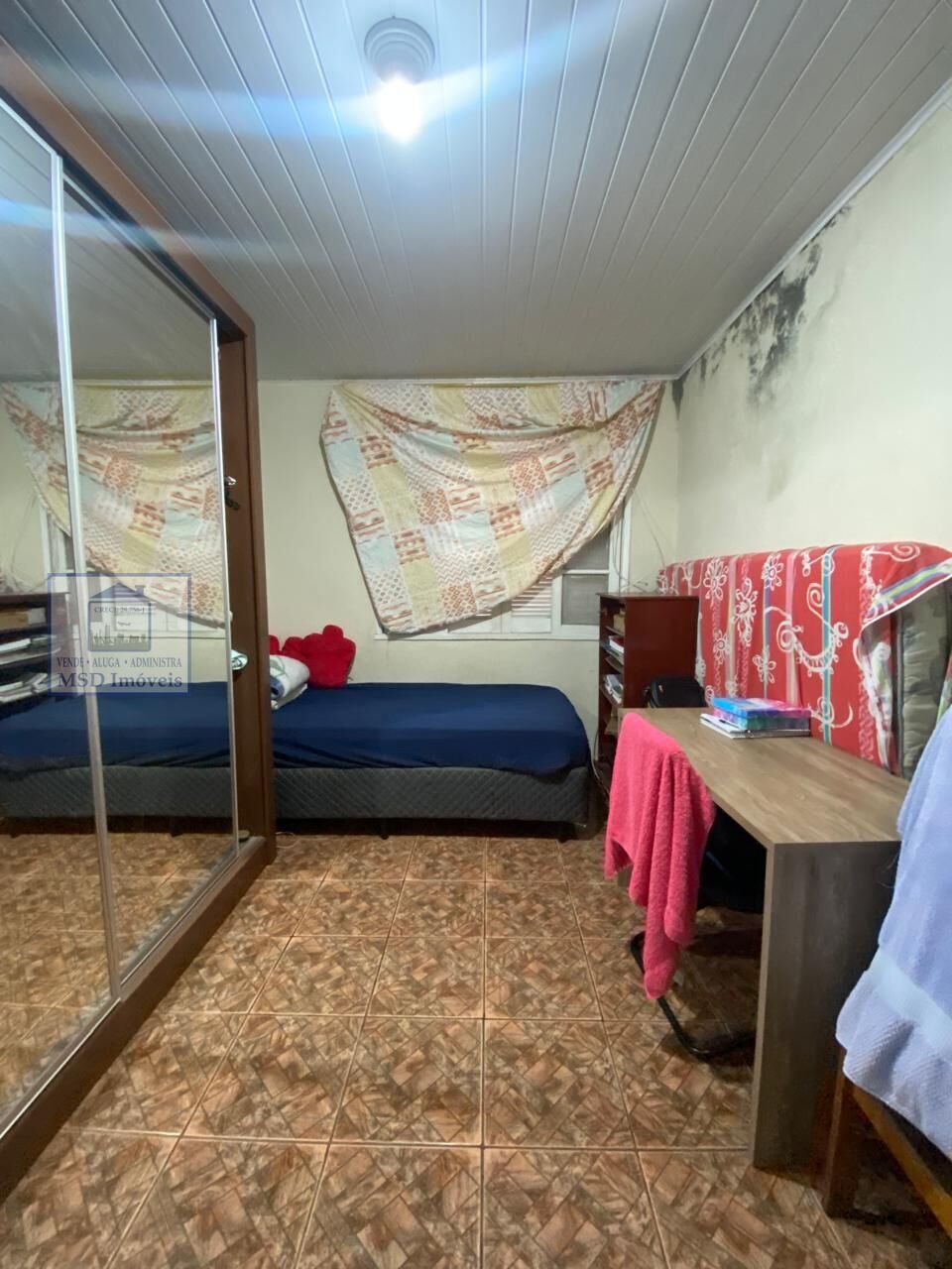 Casa à venda com 5 quartos, 140m² - Foto 18