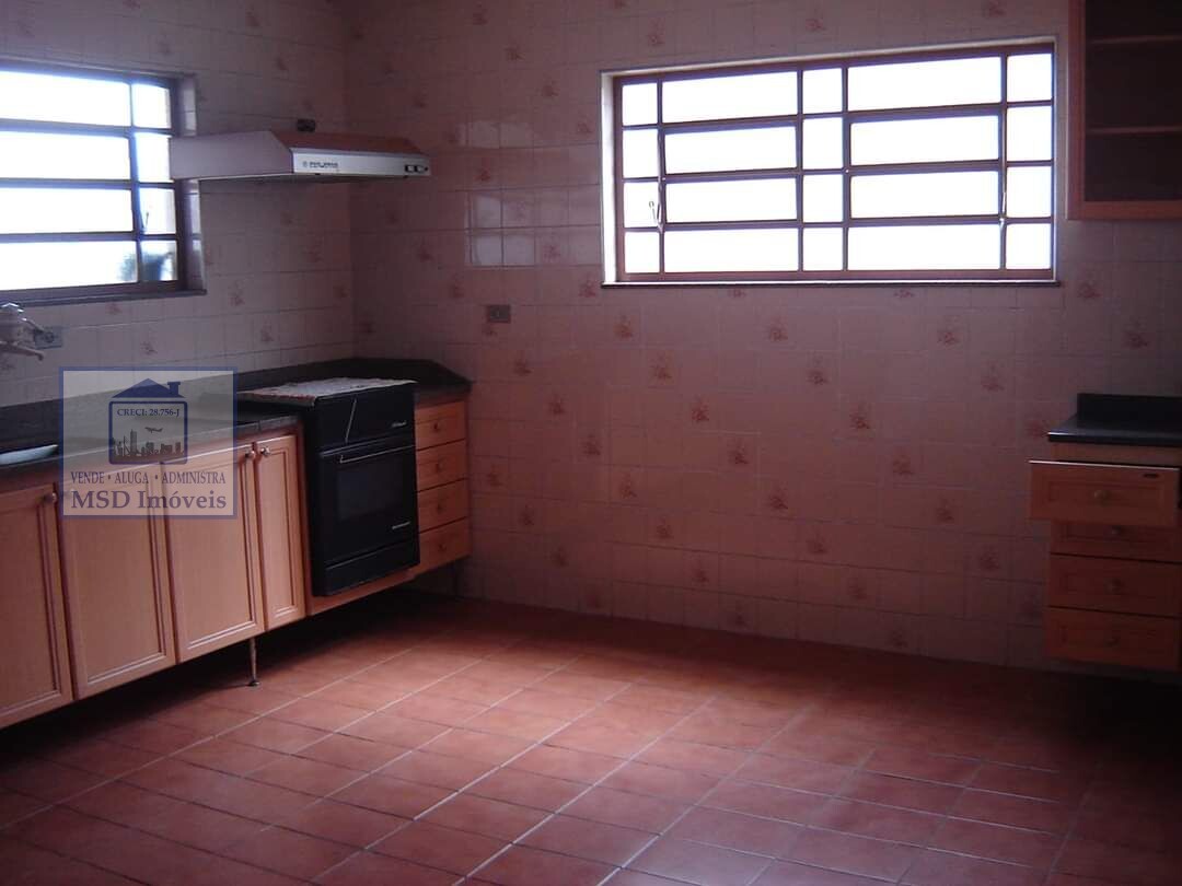 Casa à venda com 3 quartos, 262m² - Foto 11