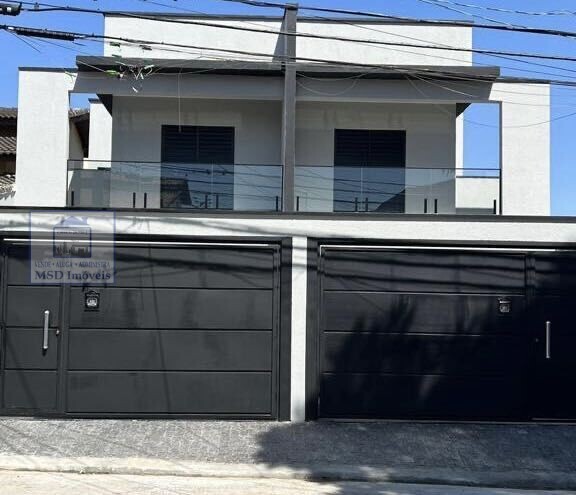 Sobrado à venda com 3 quartos, 121m² - Foto 1