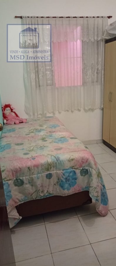 Casa à venda com 2 quartos, 100m² - Foto 11