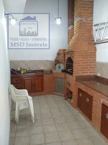 Casa à venda com 4 quartos, 240m² - Foto 15