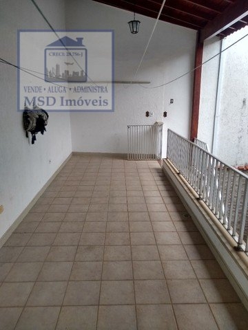 Casa à venda com 4 quartos, 240m² - Foto 16