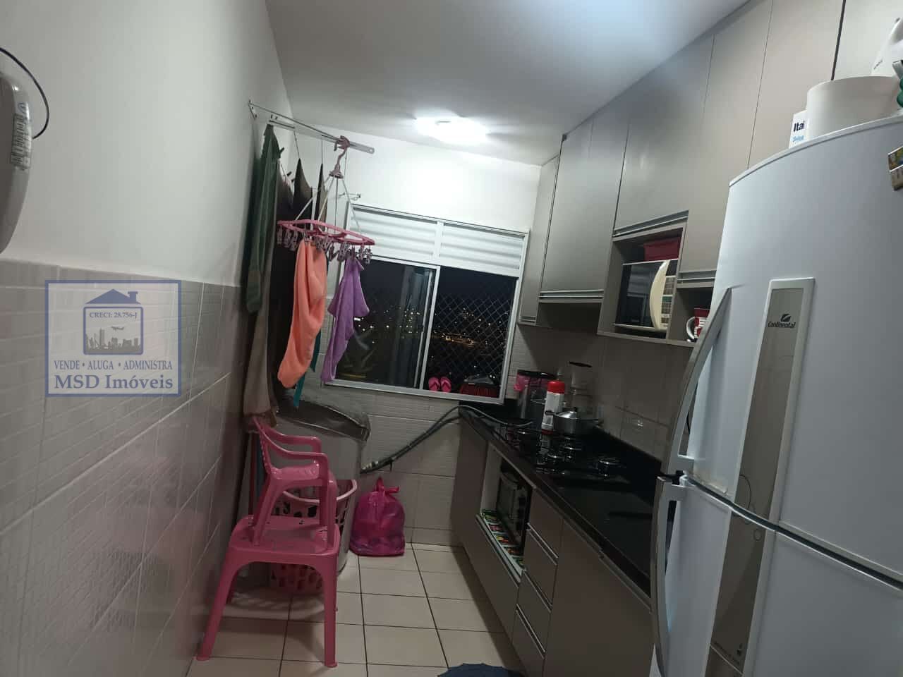 Apartamento à venda com 2 quartos, 45m² - Foto 2