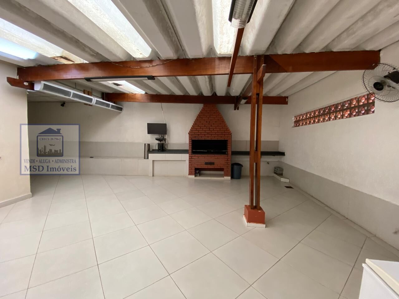 Apartamento à venda com 2 quartos, 55m² - Foto 27