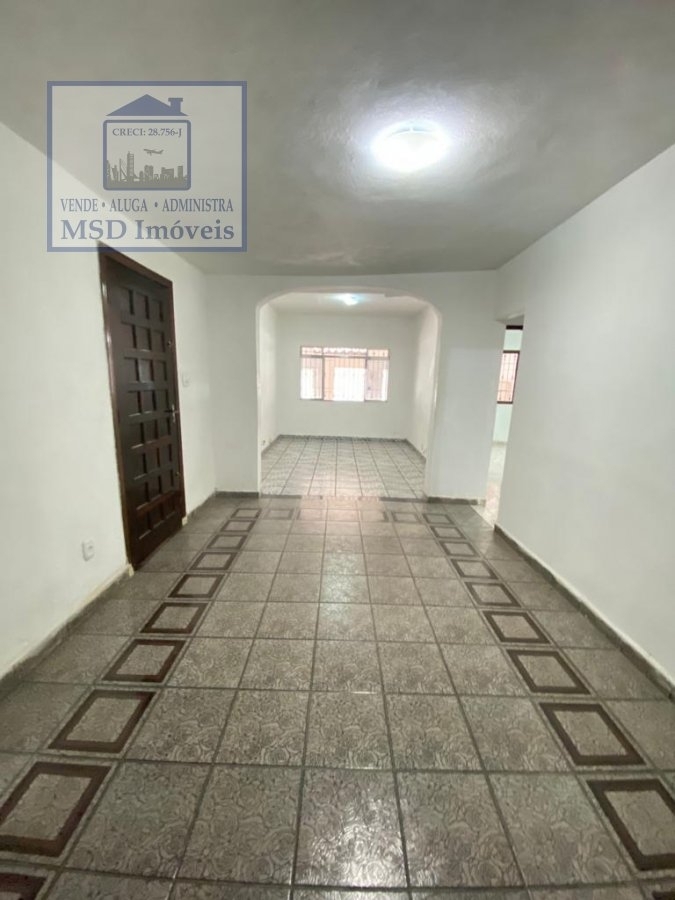 Casa à venda com 2 quartos, 150m² - Foto 4